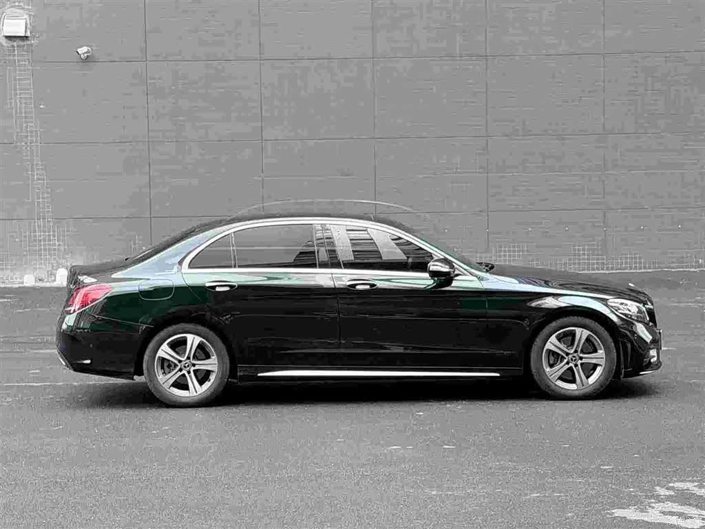 Mercedes-Benz C-Class, 2019 3