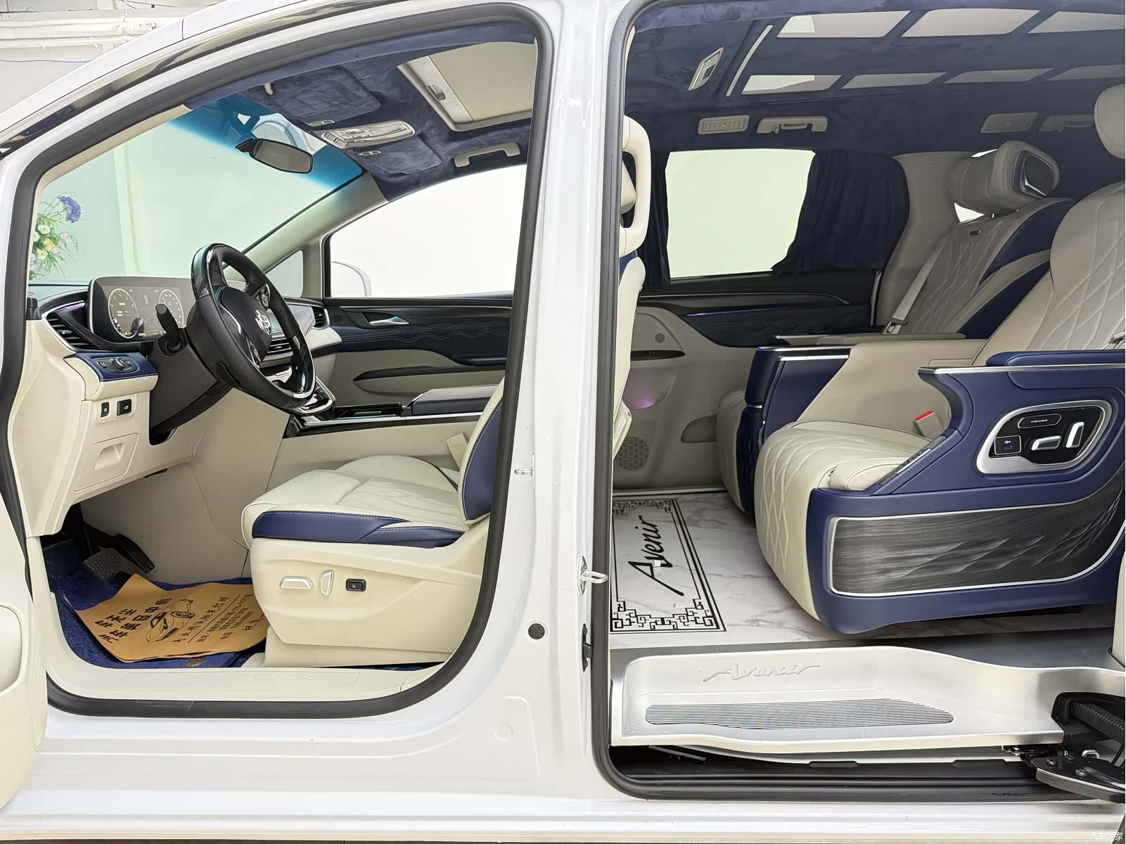 Buick GL8, 2022 9
