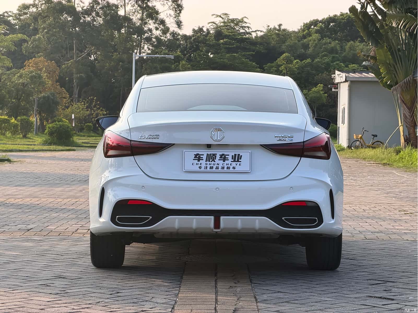 MG MG5, 2025 7