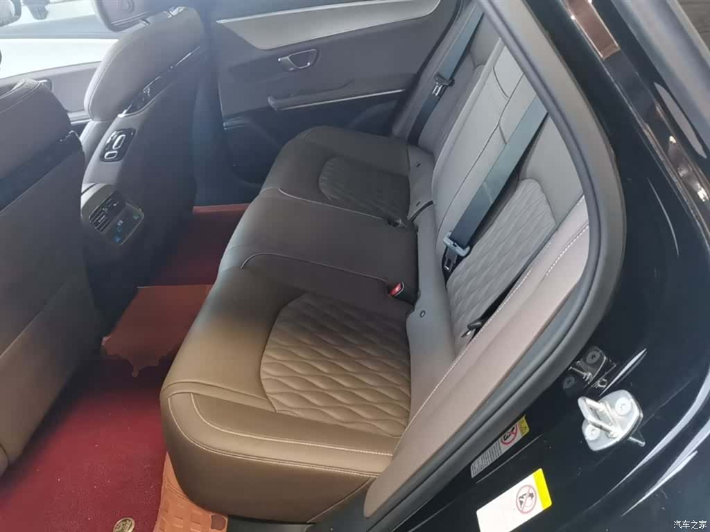 BYD Han, 2025 17
