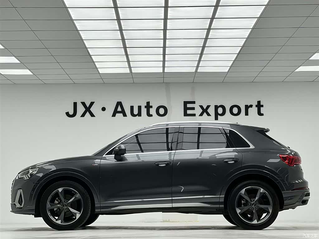Audi Q3, 2022 8