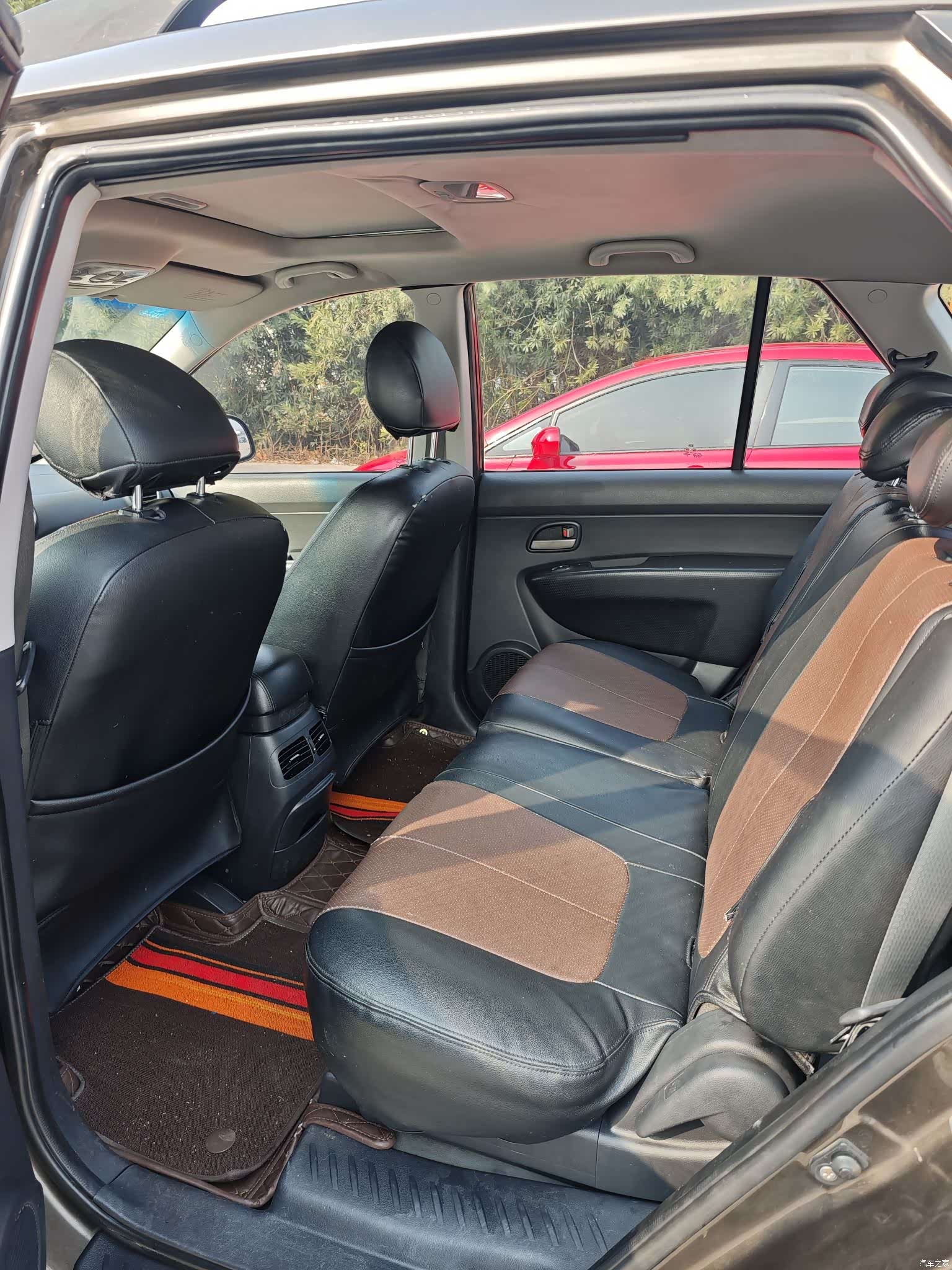 Kia 7, 2010 11