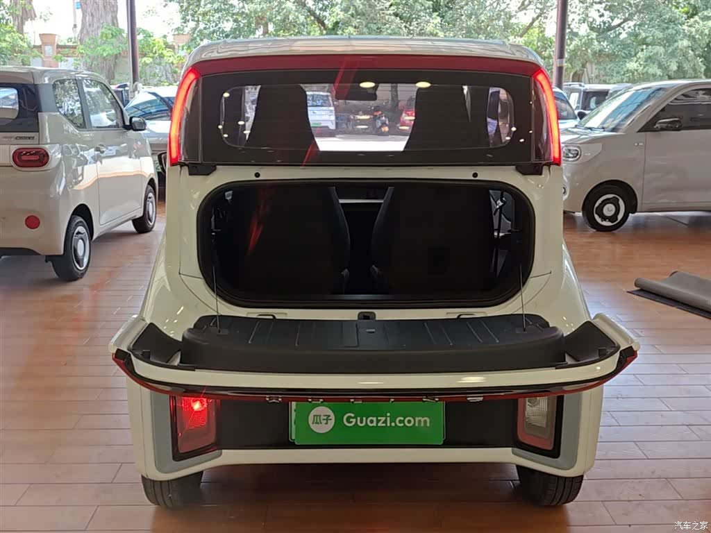 Wuling NanoEV, 2022 19