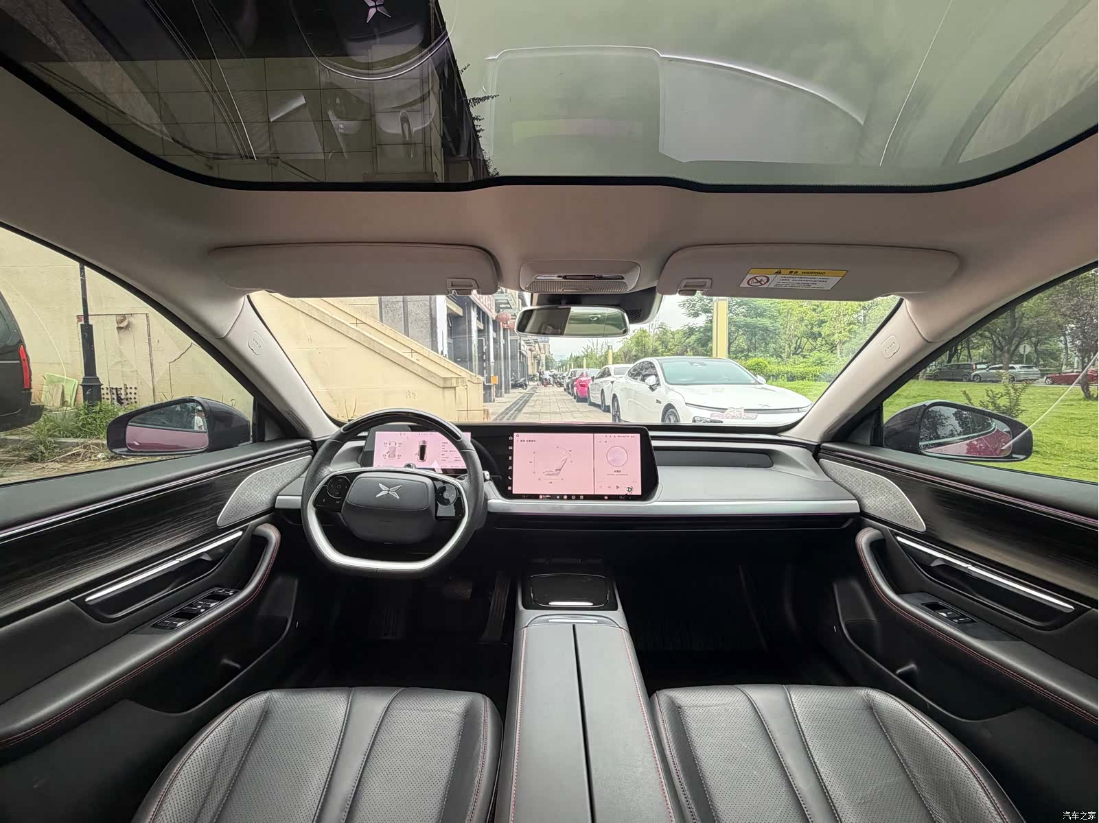 Xpeng P7, 2022 все фото