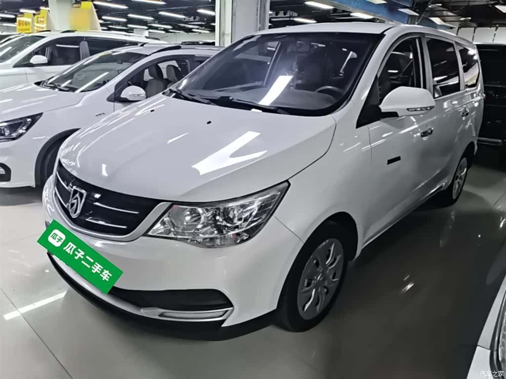 Wuling 730, 2017 2