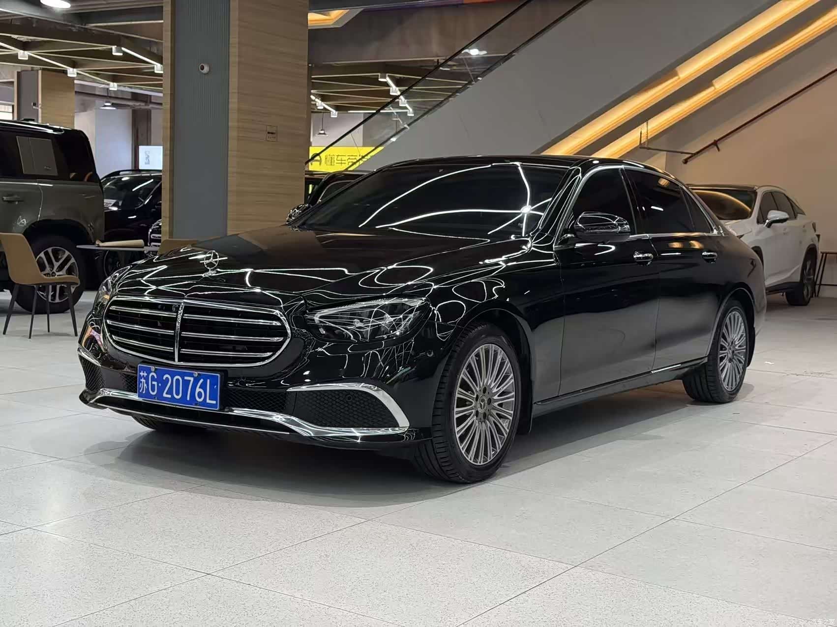 Mercedes-Benz E-Class, 2022 3