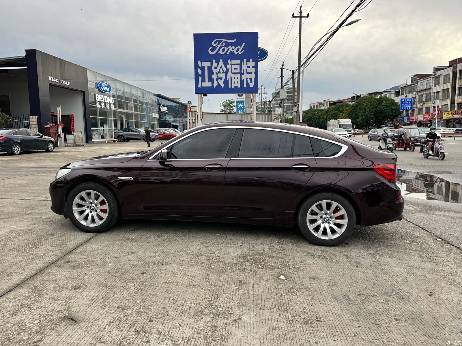 BMW 5 Series, 2011 4