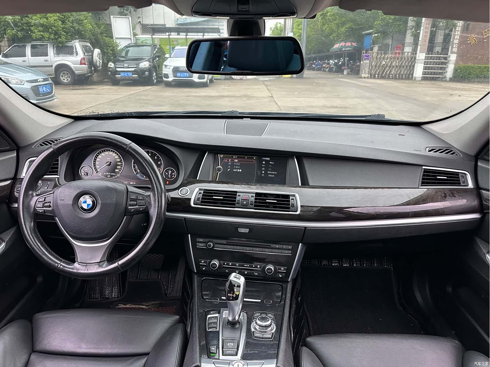 BMW 5 Series, 2011 14