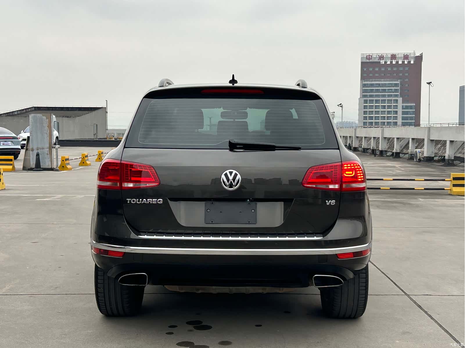 Volkswagen Touareg, 2018 все фото