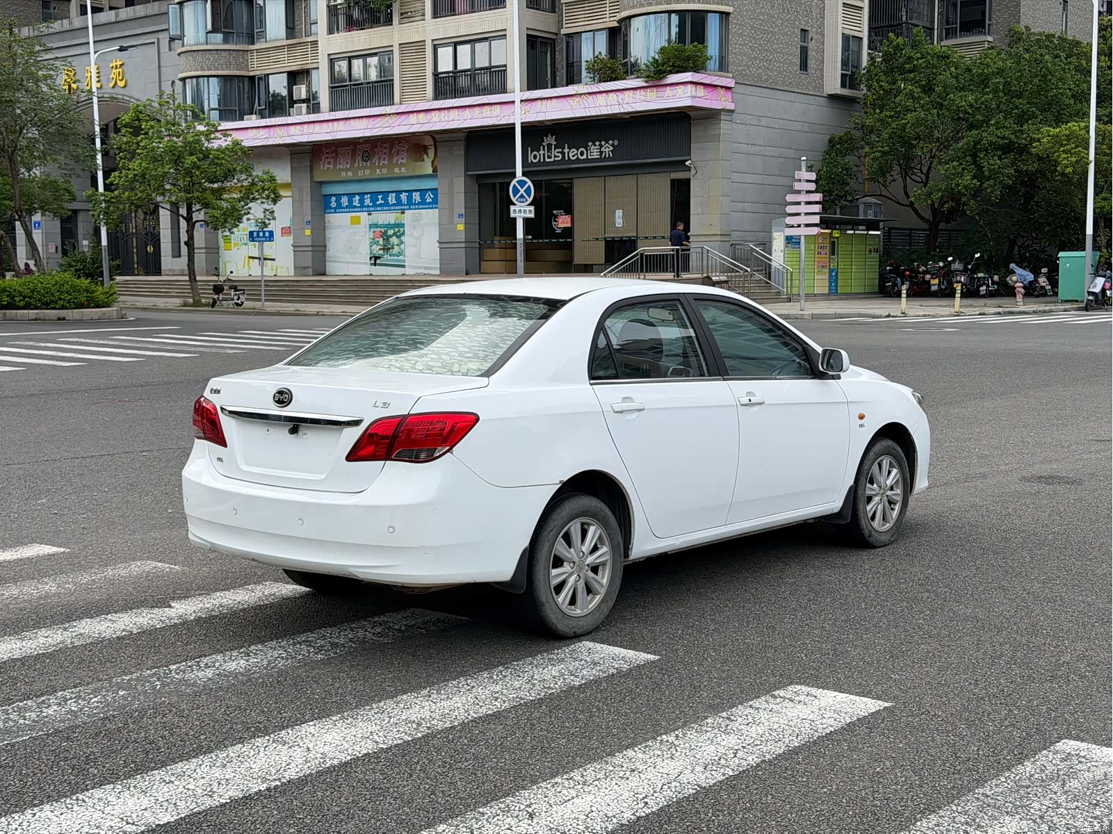 BYD L3, 2014 7