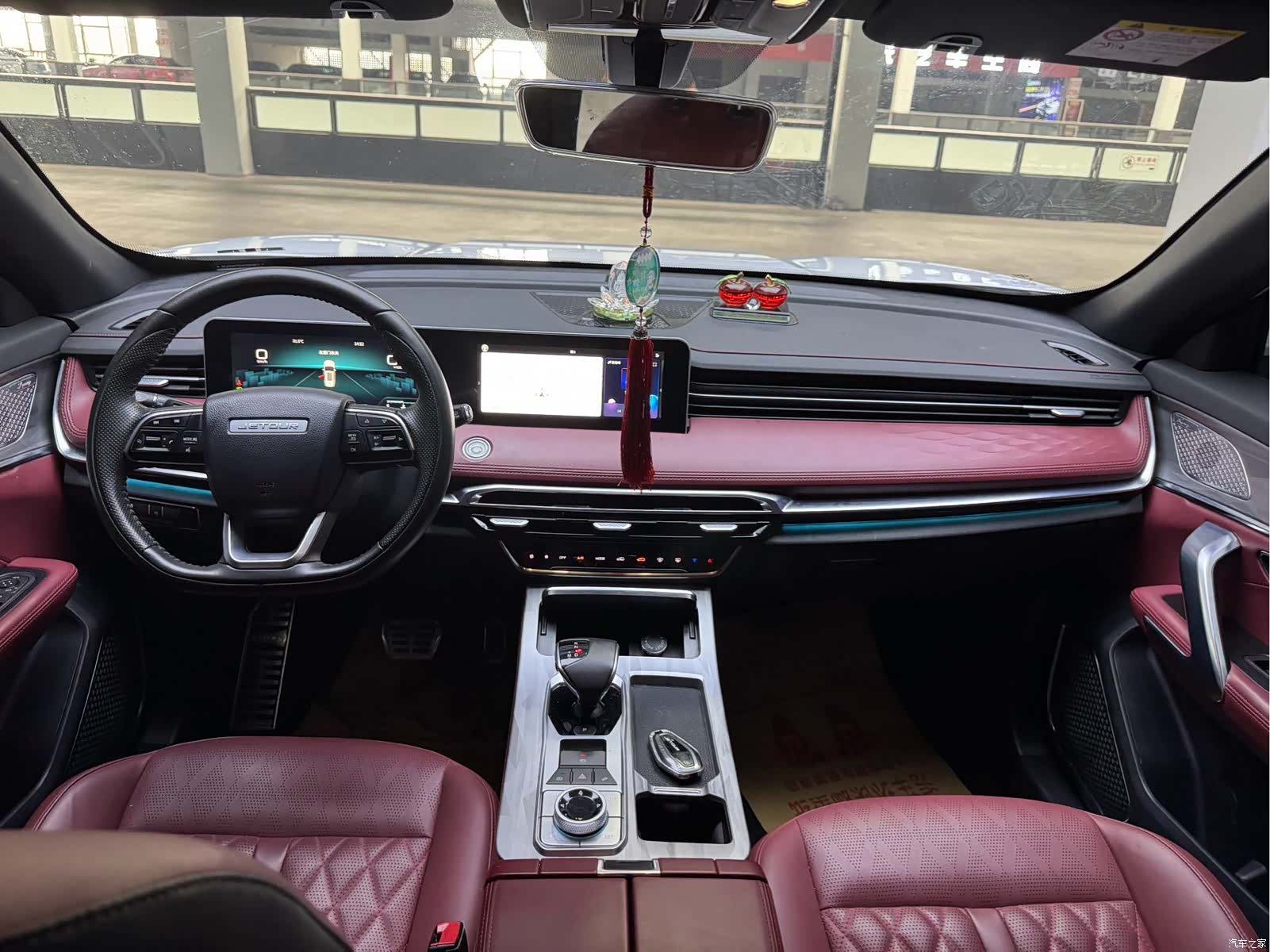 Jetour X70, 2023 10