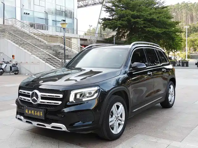 Mercedes-Benz GLB 2021 — купить из Китая под заказ