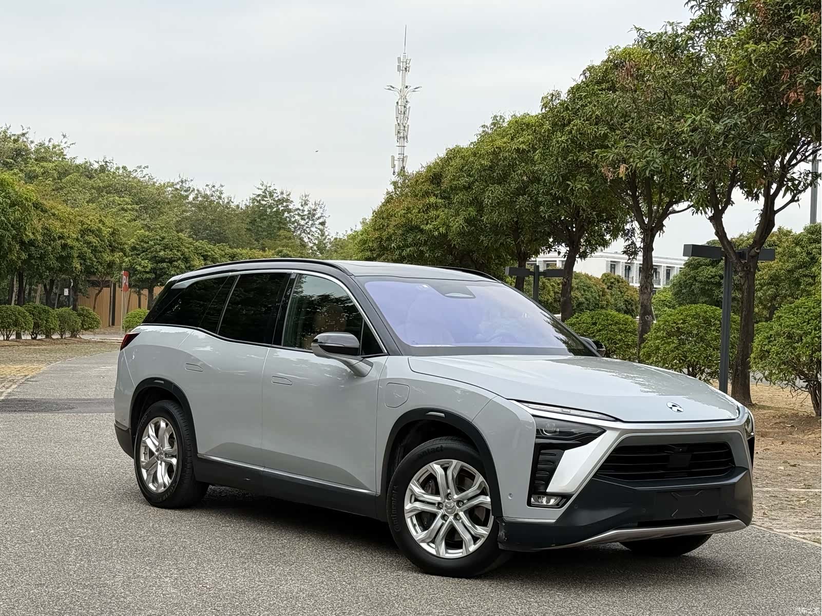 NIO ES8, 2021 3