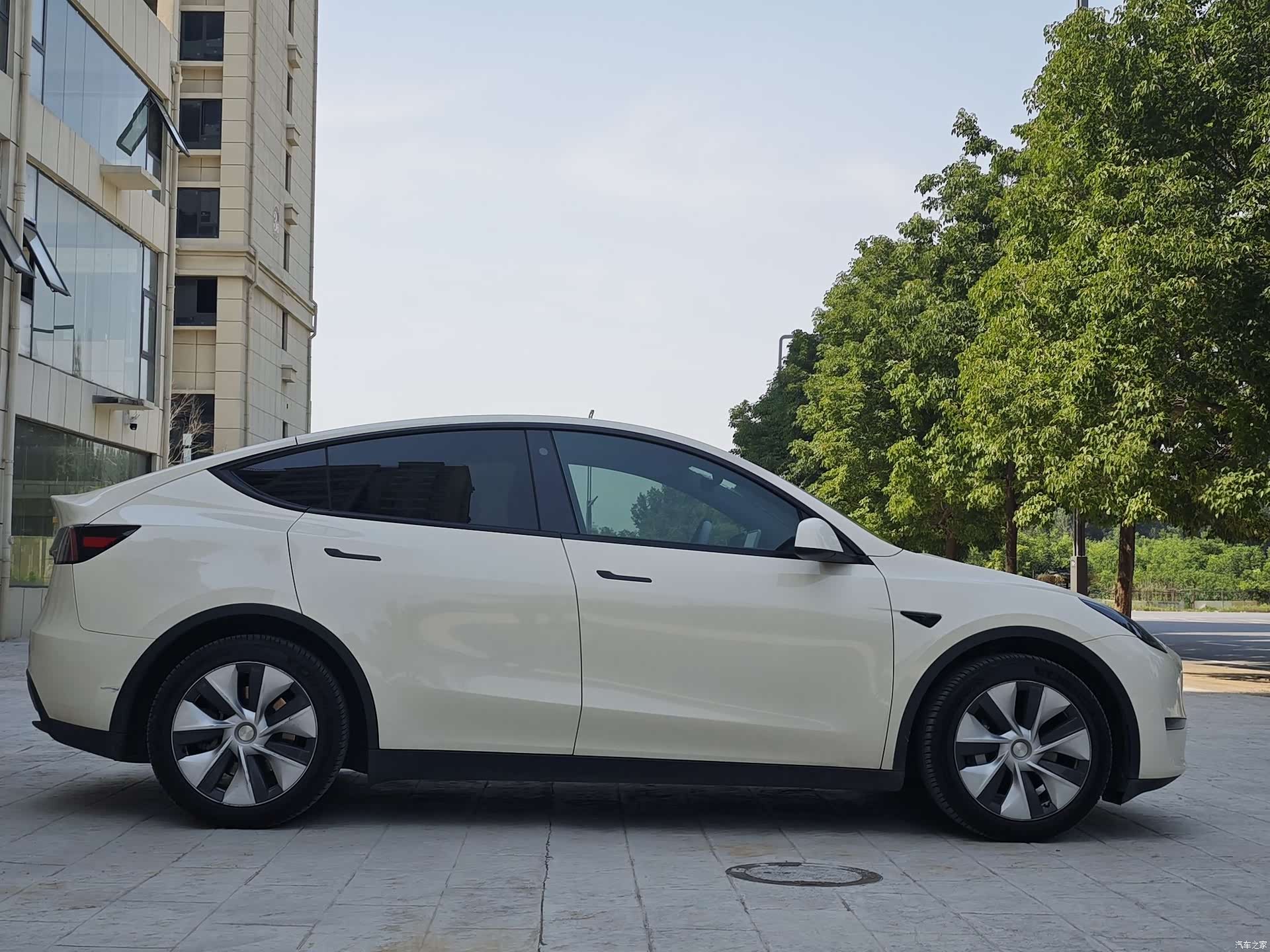 Tesla Model Y, 2021 7
