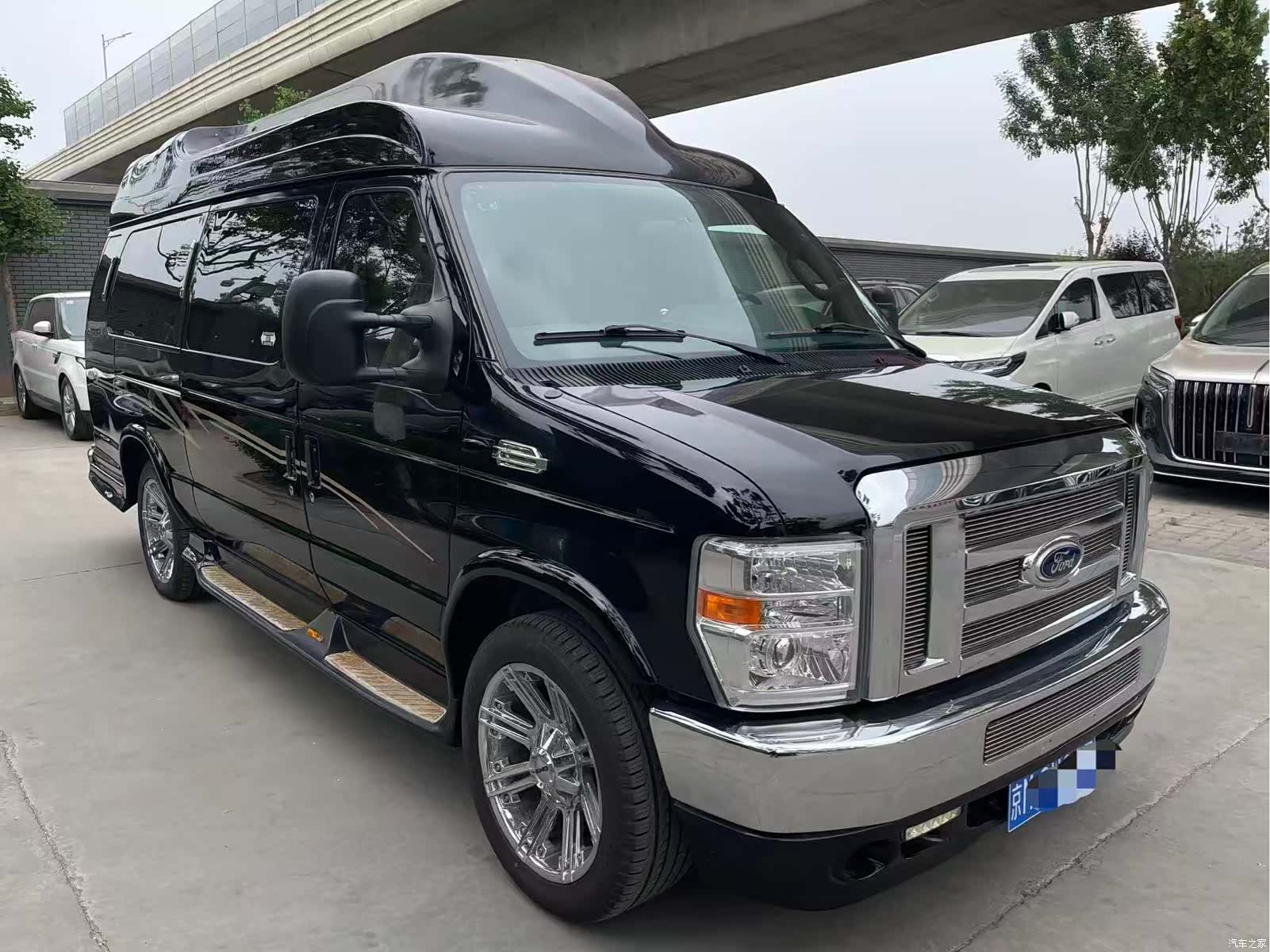 Ford E350