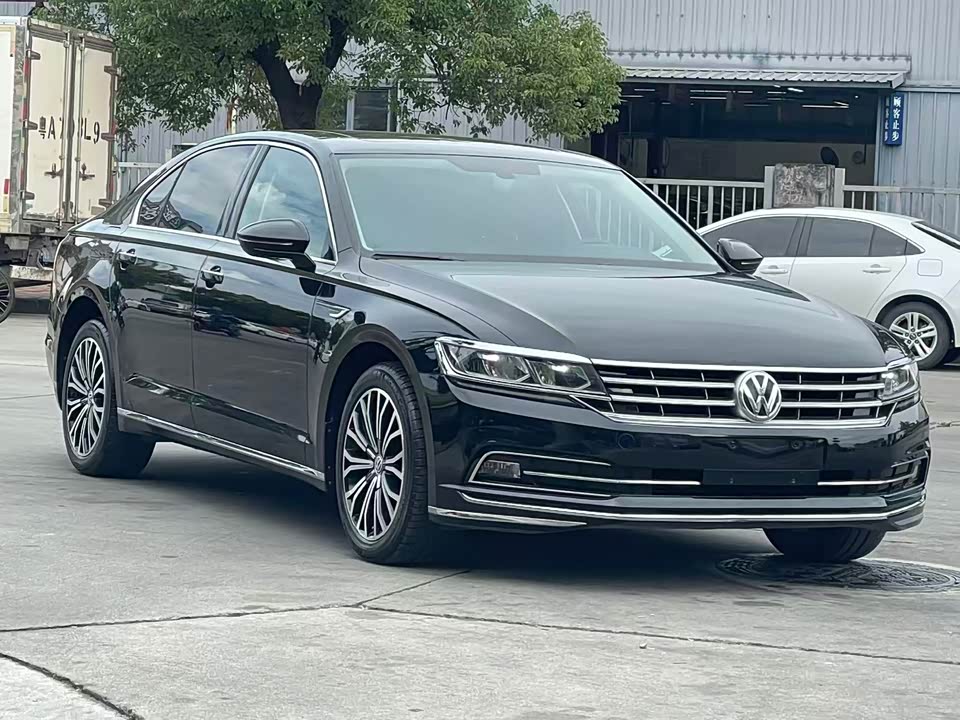 Volkswagen Huiang
