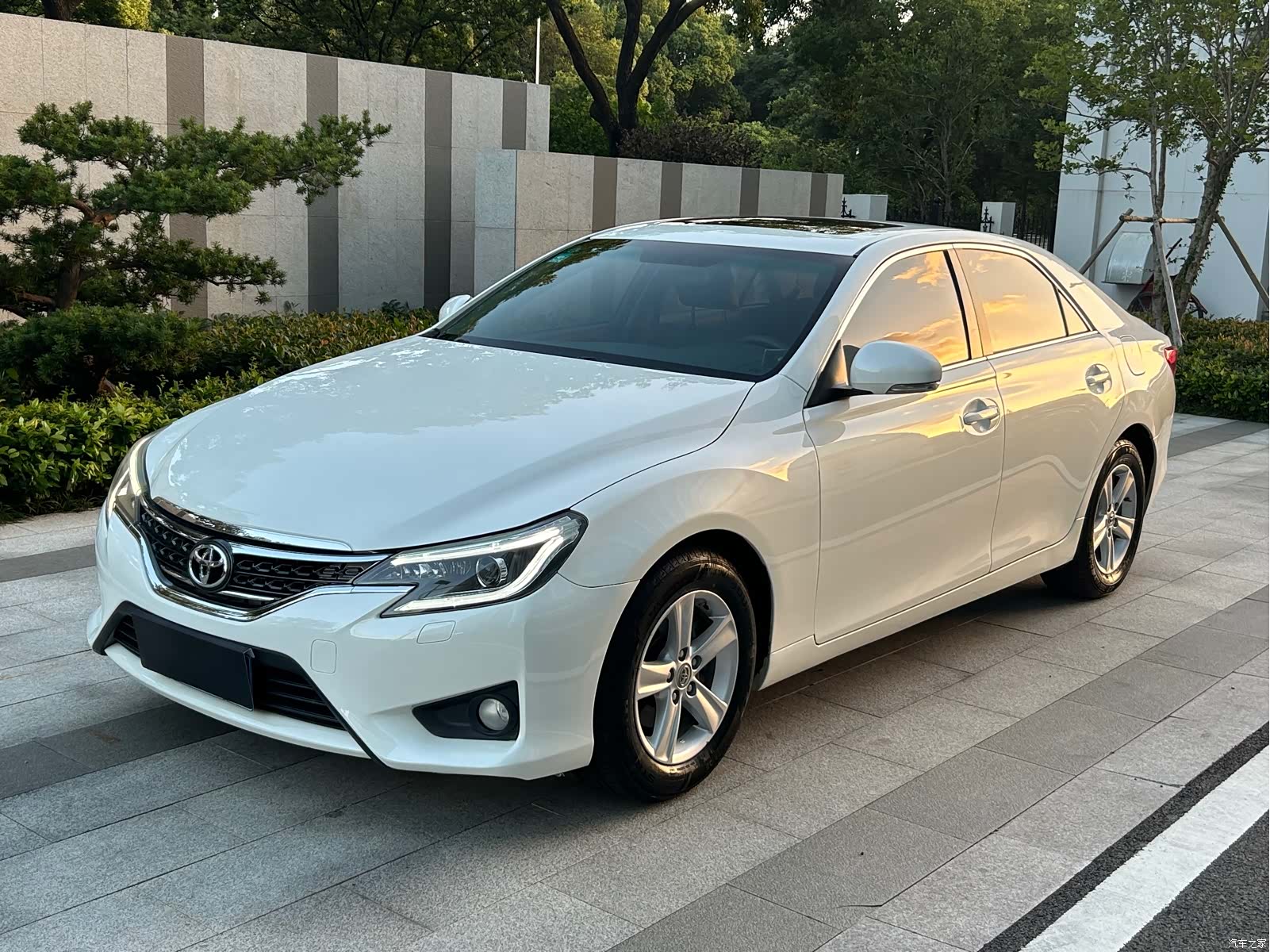 Toyota 2.5V