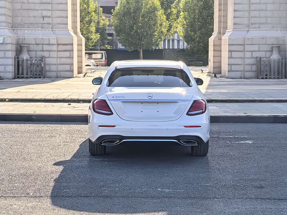 Mercedes-Benz E-class Mercedes-Benz E-class