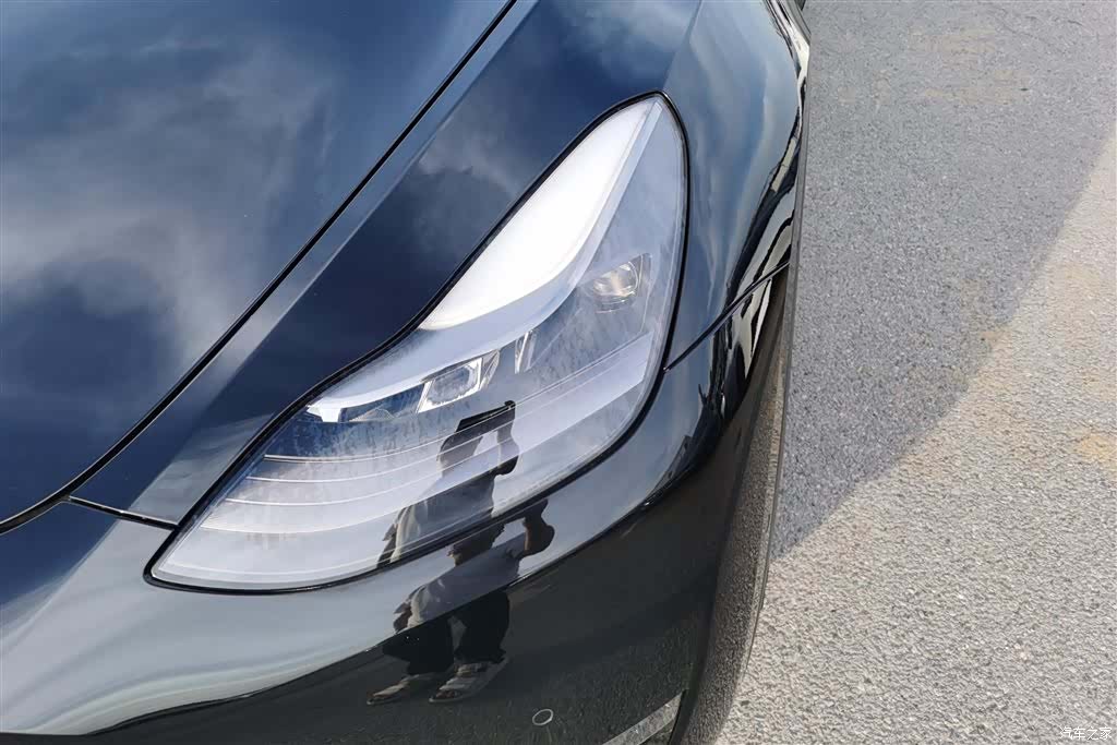 Tesla Model Y, 2021 все фото