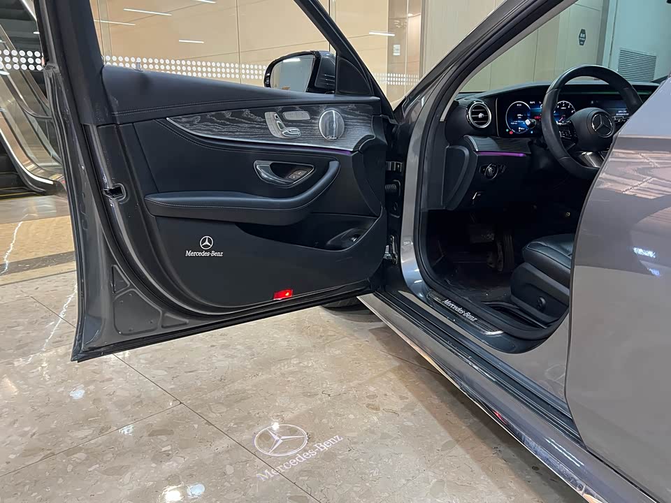 Mercedes-Benz E-class Mercedes-Benz E-class