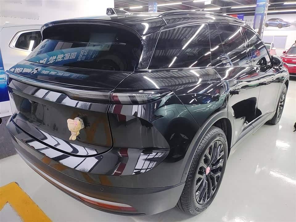 NIO ES6