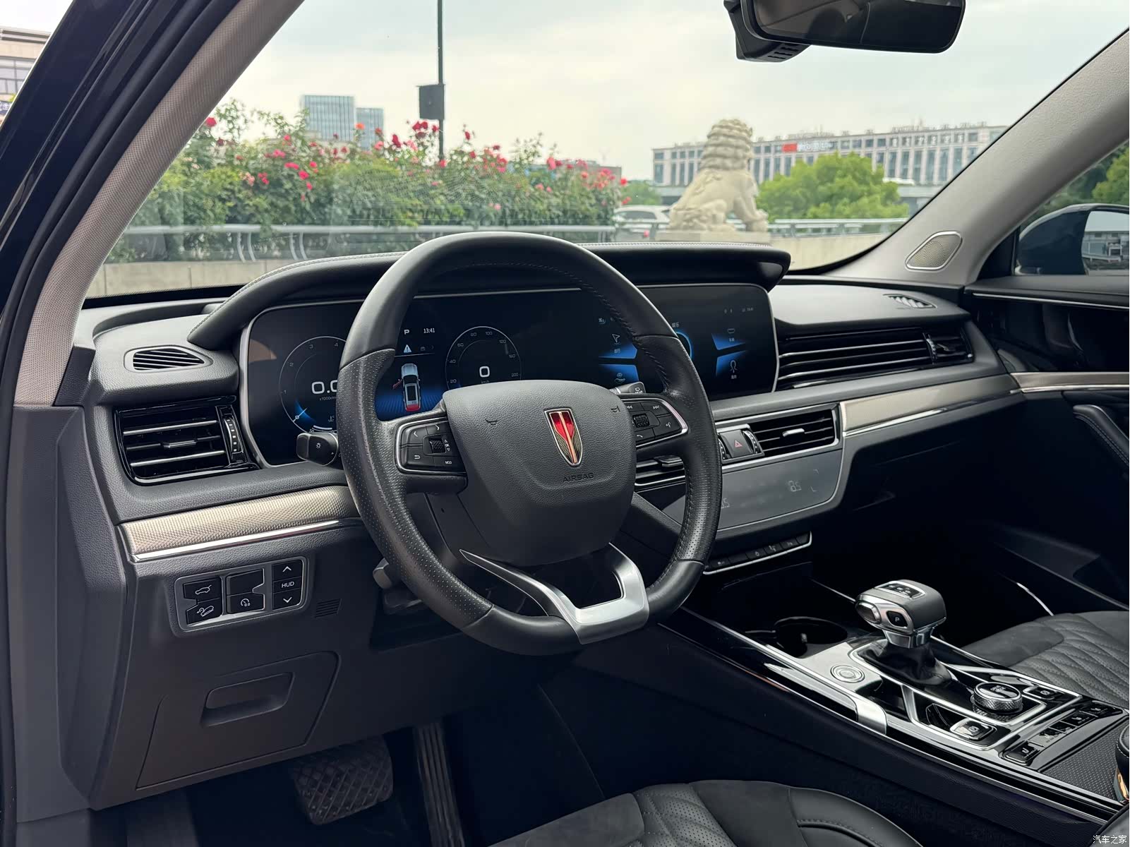 Hongqi HS5, 2022 8