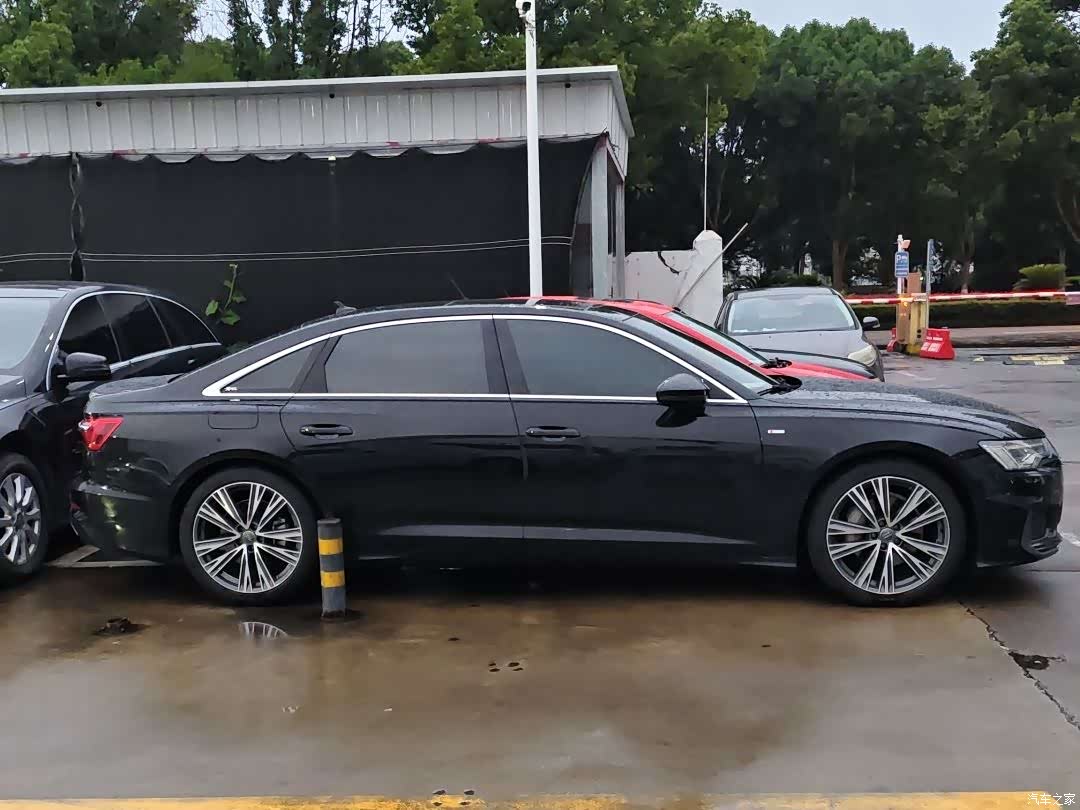 Audi A6L, 2021 3