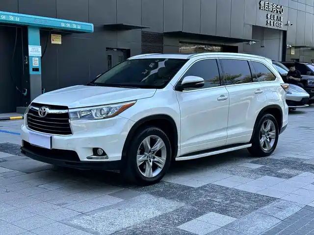 Toyota Highlander 2017 — купить из Китая под заказ