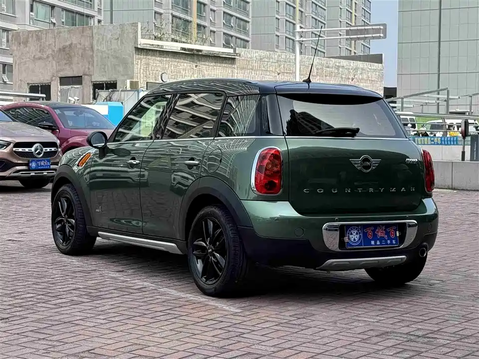 MINI COUNTRYMAN
