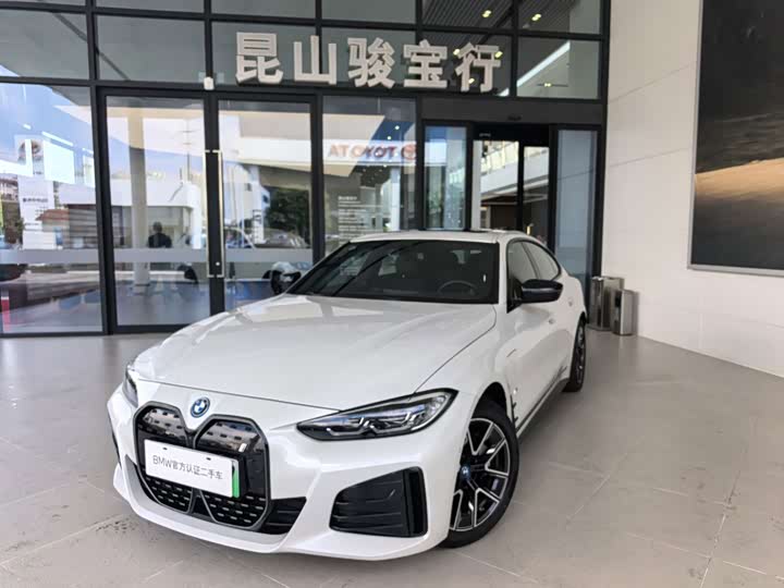 BMW i4 2023 eDrive40