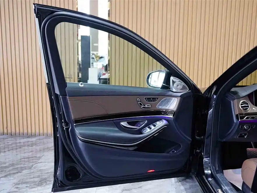 Mercedes-Benz Maybach S-class