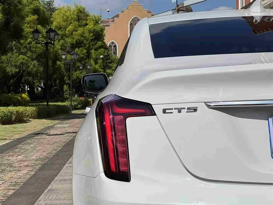 Cadillac CT5