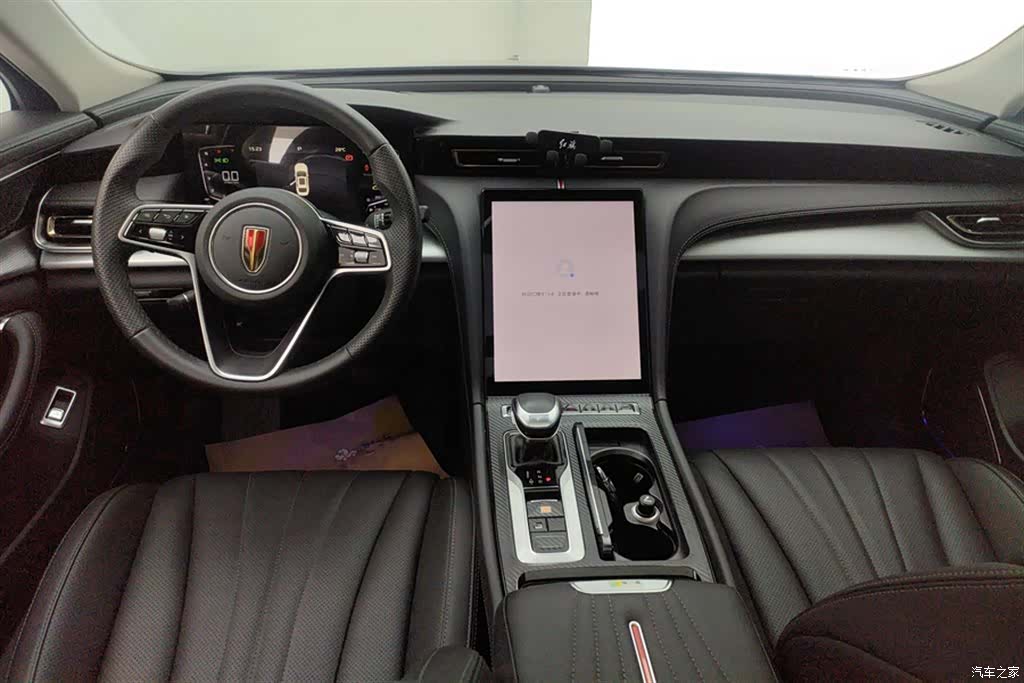 Hongqi H5, 2024 13