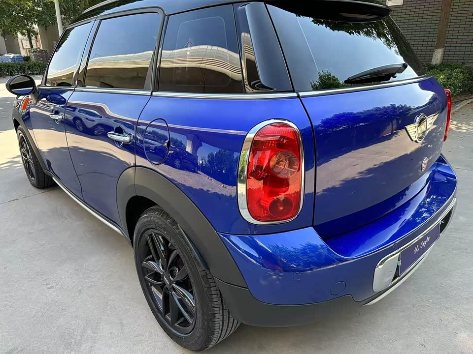 MINI COUNTRYMAN