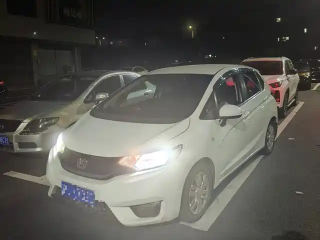 Honda Fit 2016 — купить из Китая под заказ