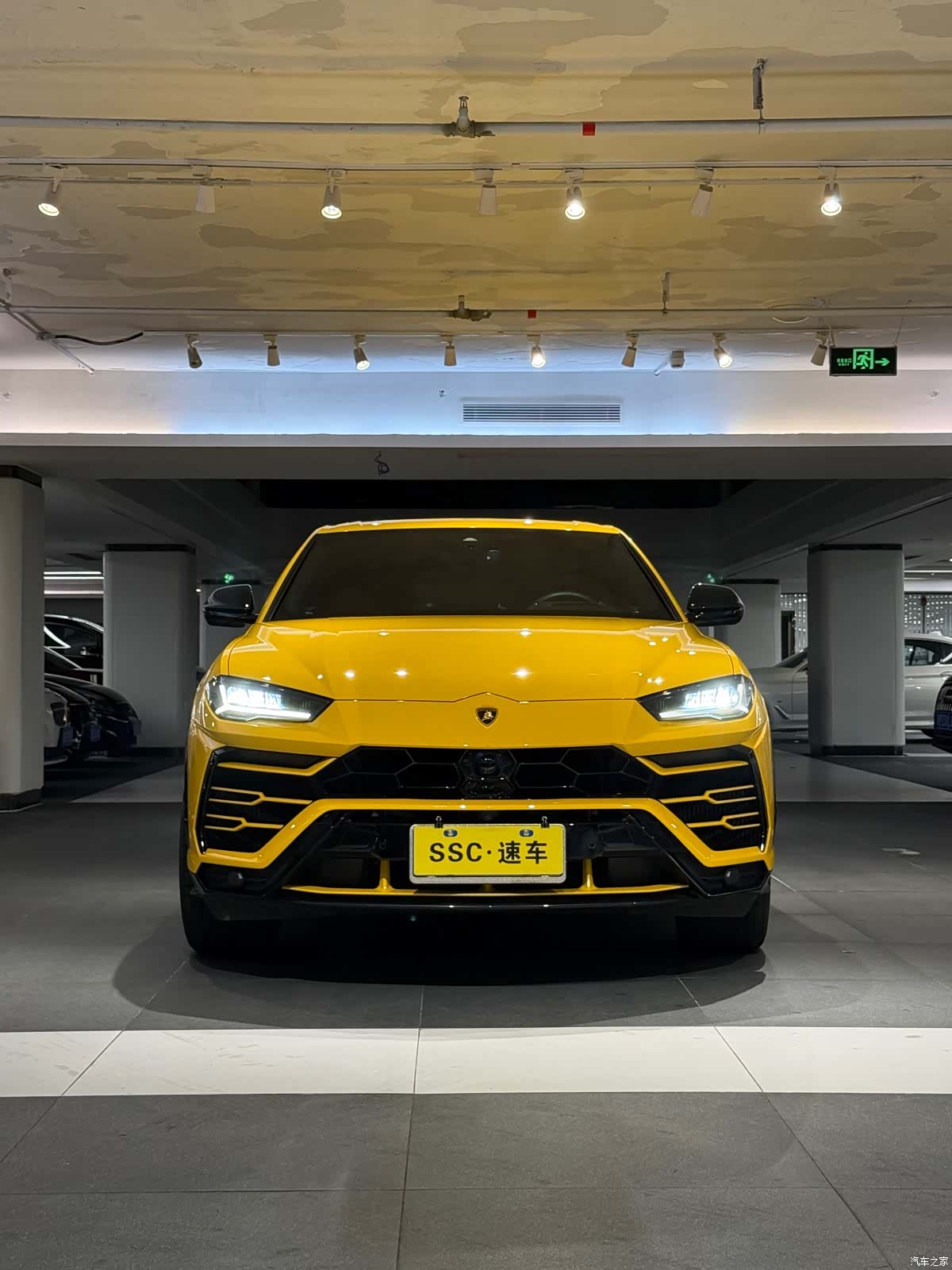 Lamborghini Urus, 2021 2