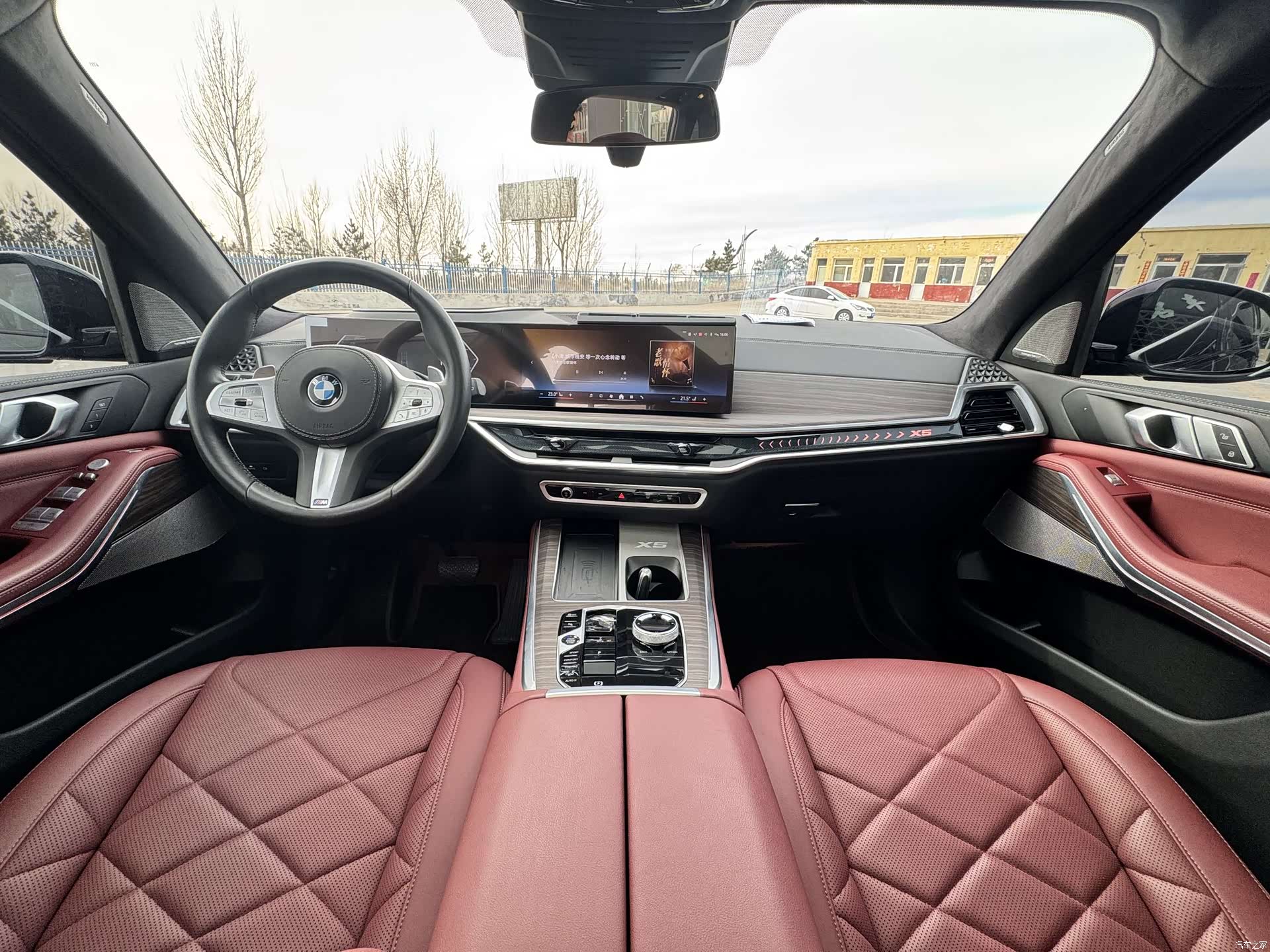 BMW X5, 2025 12