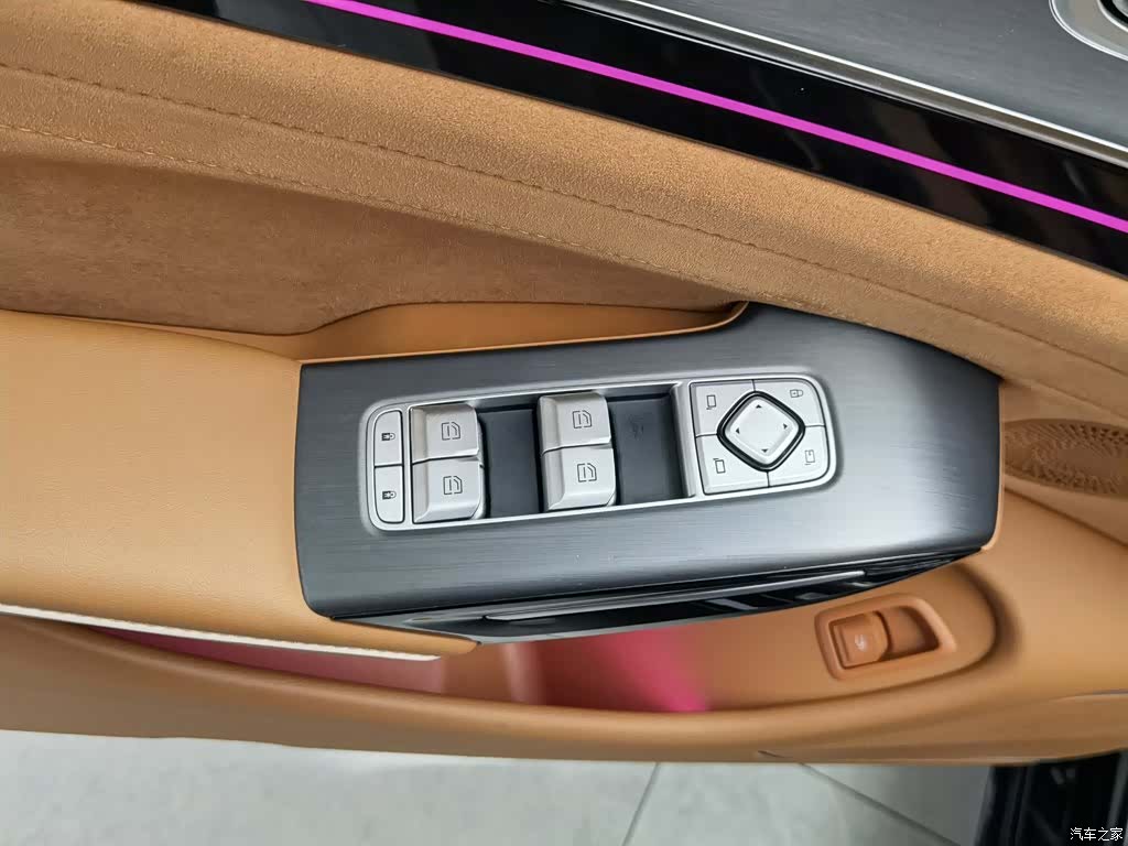 Hongqi H9, 2025 9