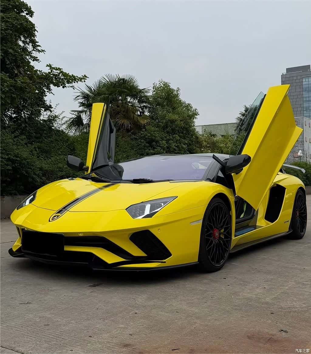 Lamborghini Aventador, 2018 9