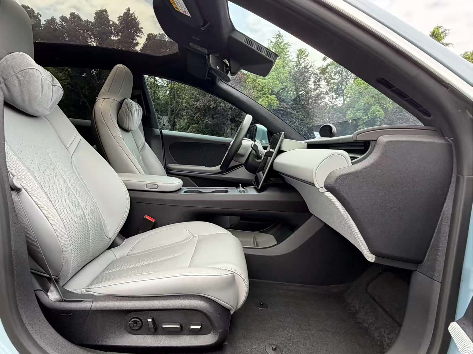 NIO ET5, 2024 6