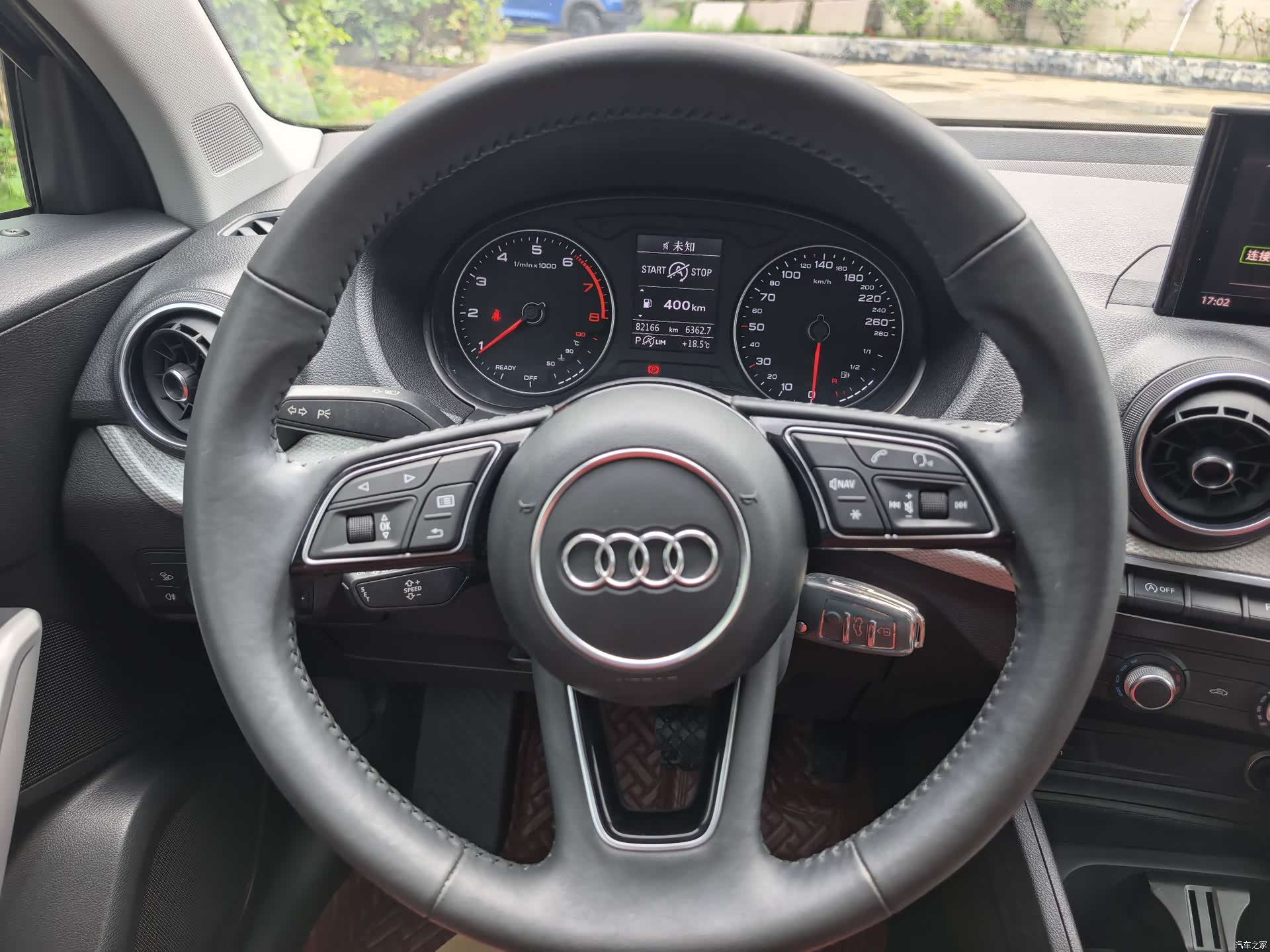 Audi Q2L, 2020 12