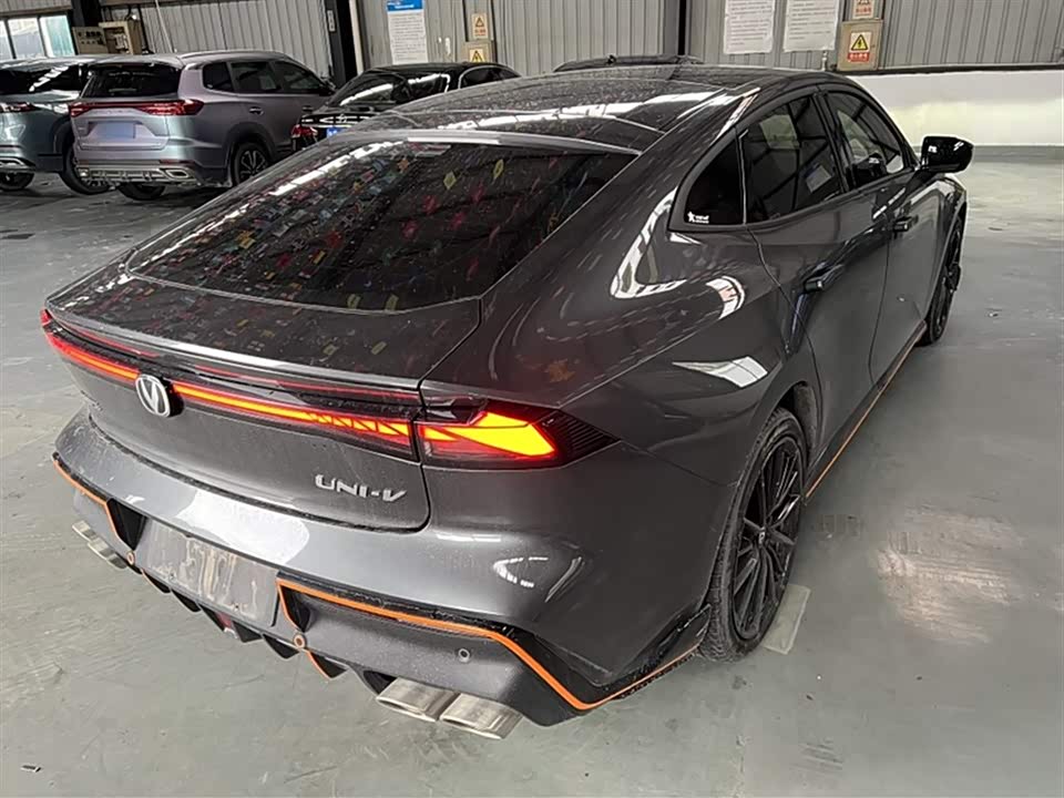 Changan UNI-V Changan UNI-V