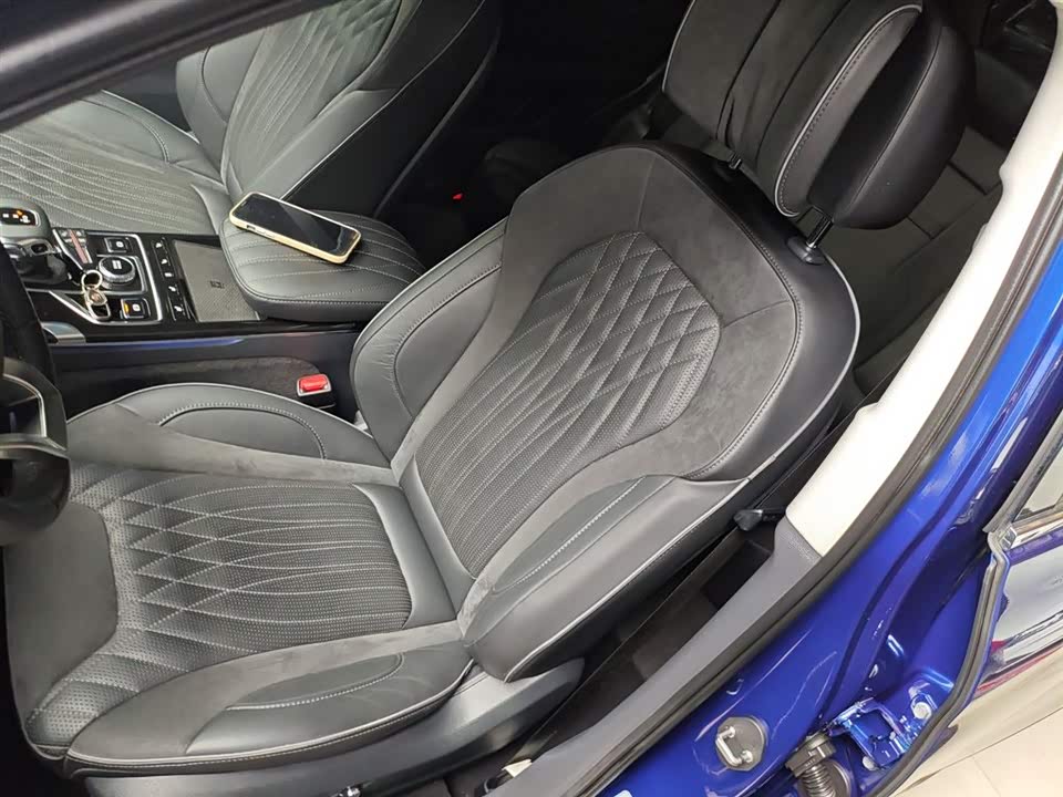 Hongqi HS5 Hongqi HS5