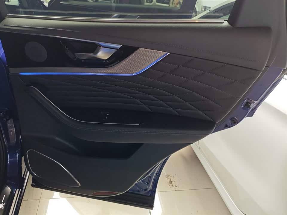 Hongqi HS5 Hongqi HS5