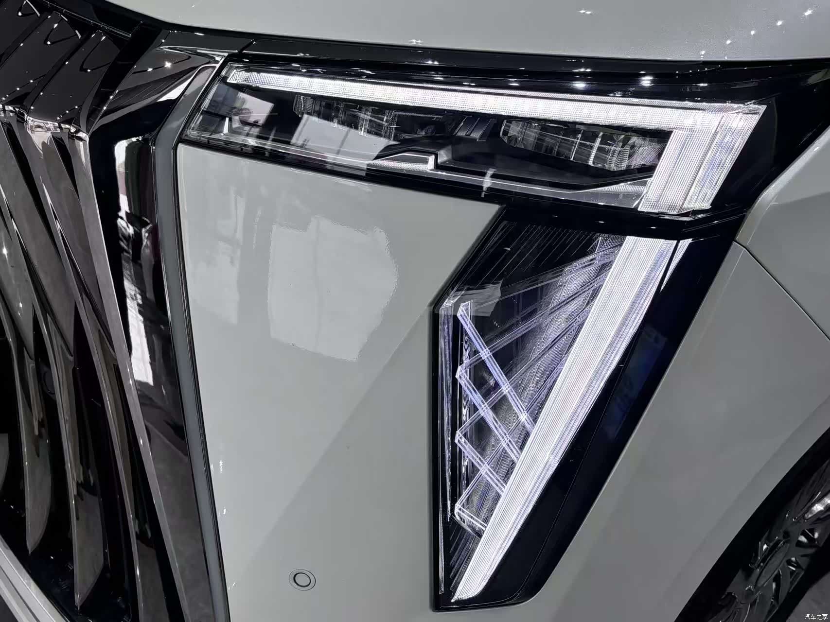 Trumpchi M8, 2023 4