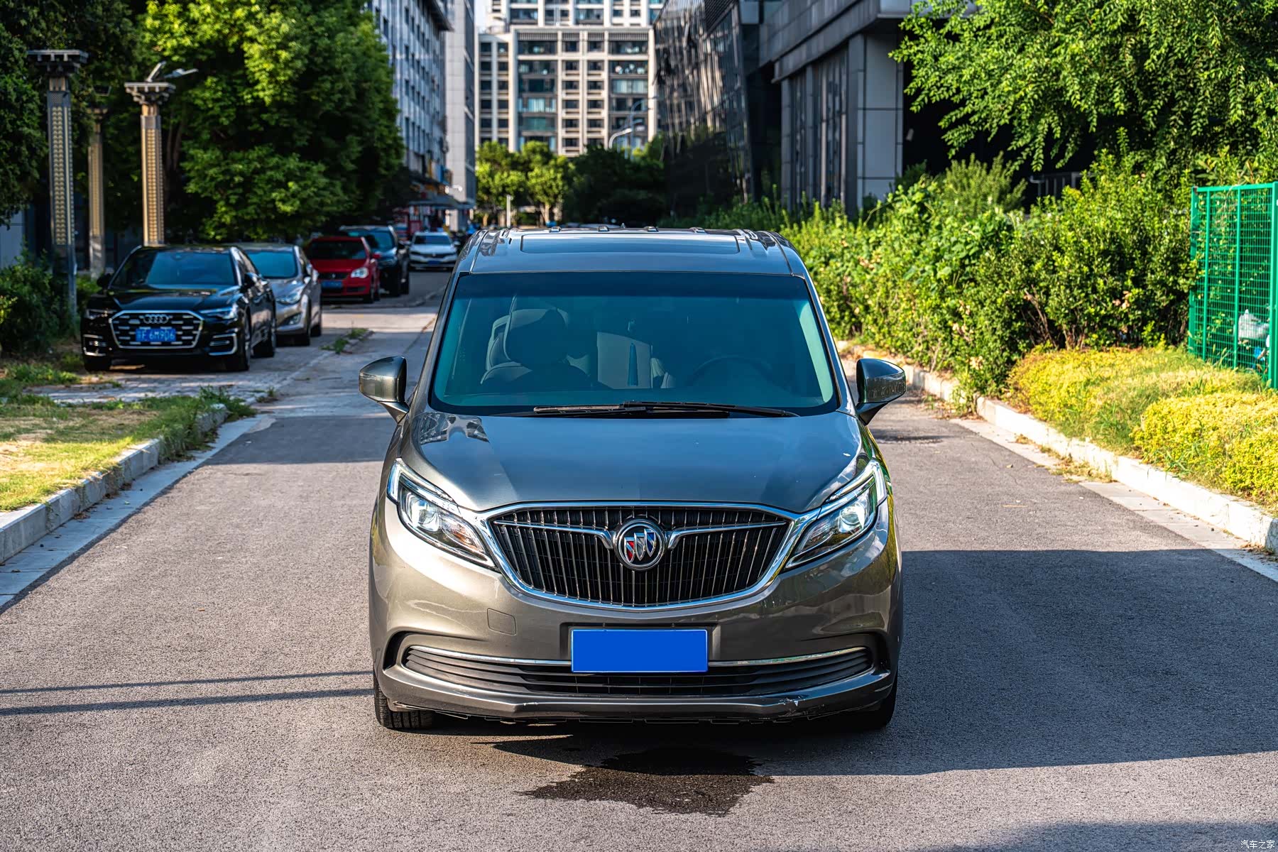 Buick GL8, 2016 2