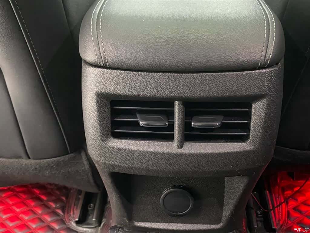 Cadillac CT4, 2023 21