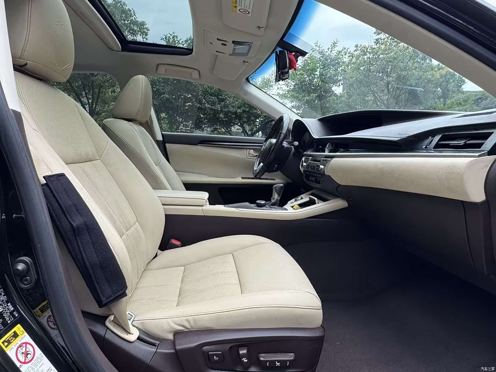 Lexus ES, 2016 13
