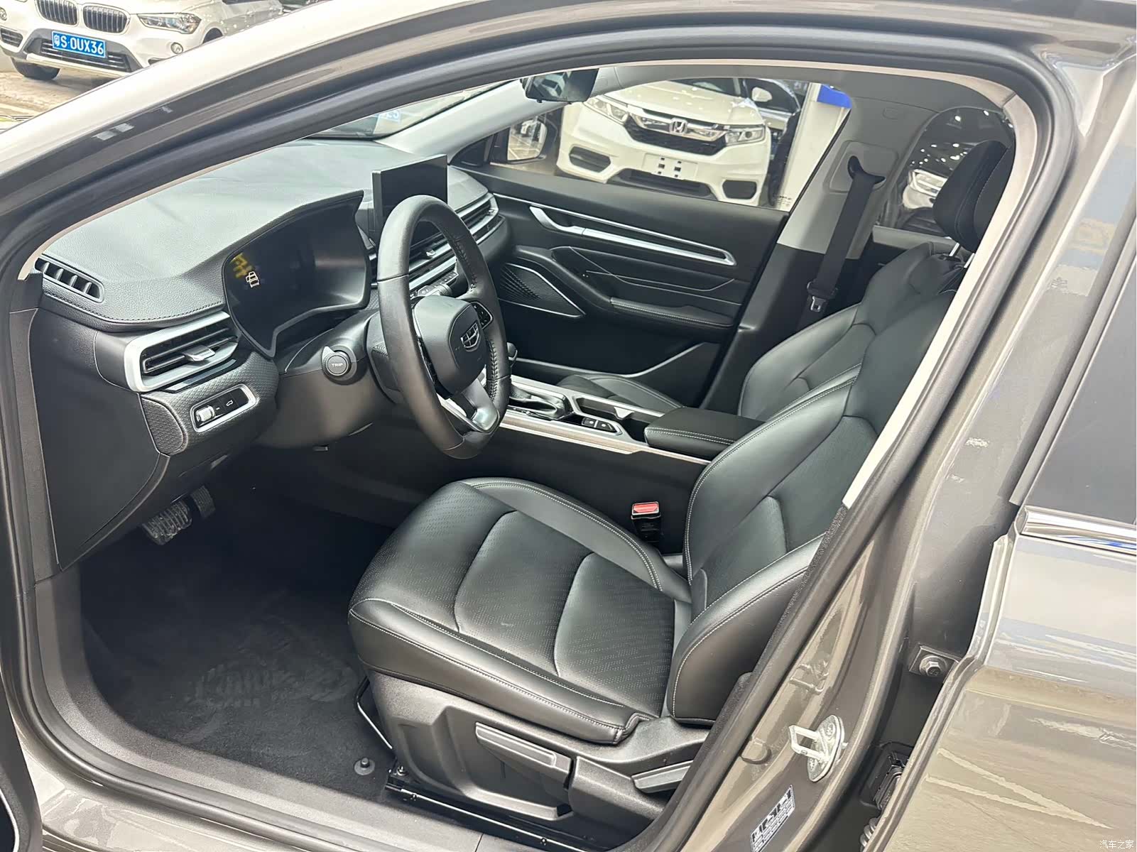 Geely Emgrand, 2024 4