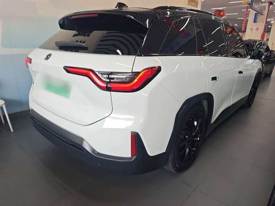NIO ES6